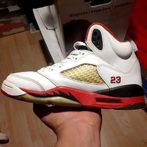Jordan retro 5 chicago red fire